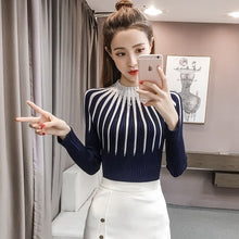 Load image into Gallery viewer, Striped sweater