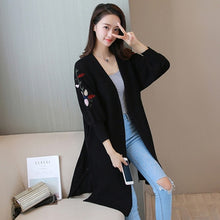 Load image into Gallery viewer, Long sweater with lantern sleeves